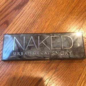 Urban Decay Naked Smoky palette